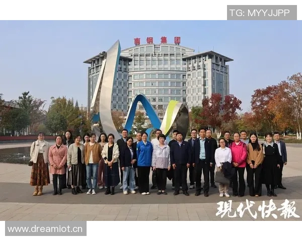 南京篮球队运营全景探秘:从管理到战术的深度解析与未来展望 南京篮球队运营全景探秘:从管理到战术的深度解析与未来展望