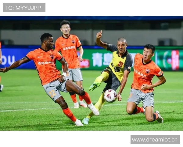 深圳足球队的精神之旅:深度解析球队的文化与信念 深圳足球队的精神之旅:深度解析球队的文化与信念